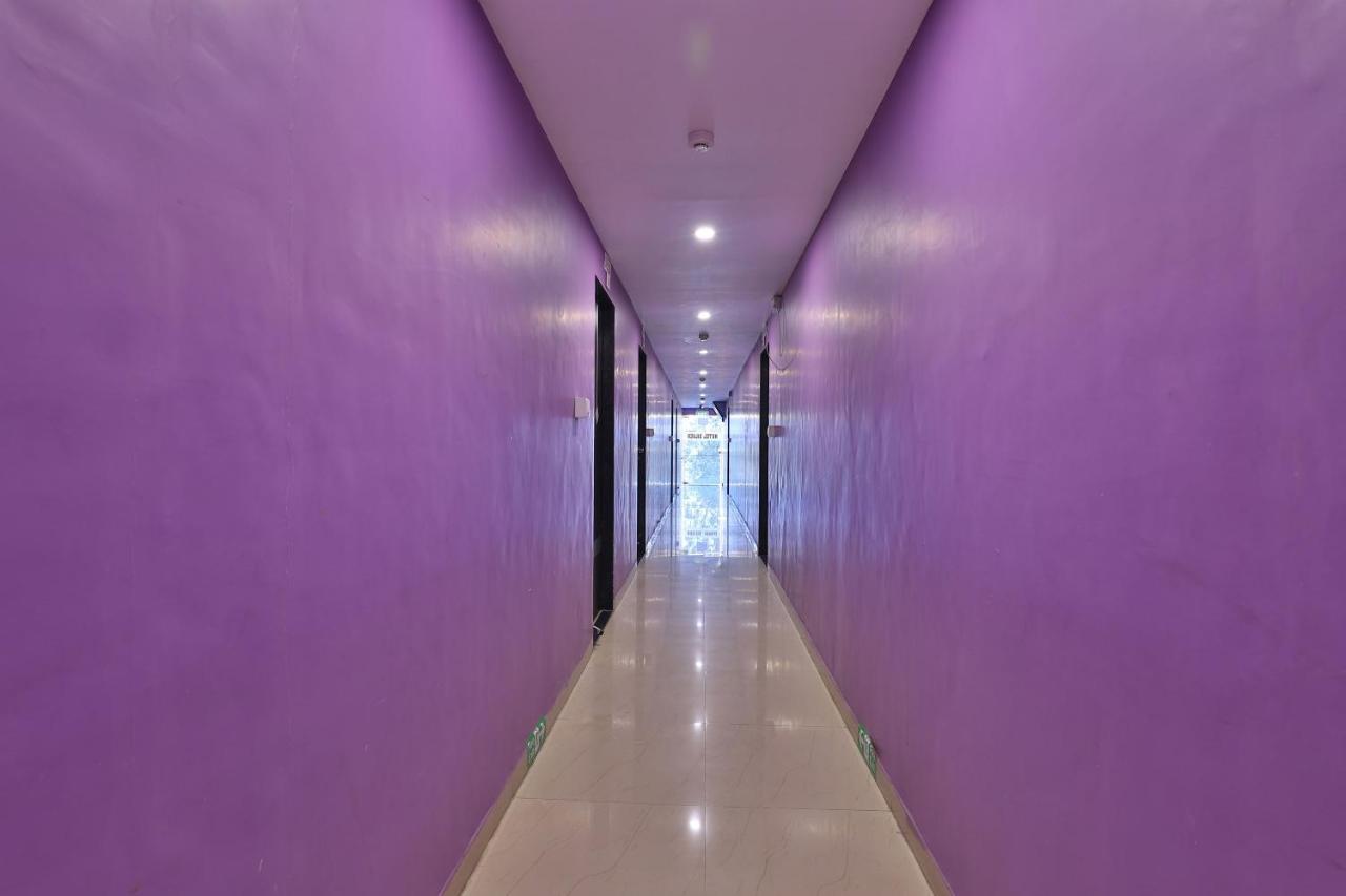 Oyo 24833 Hotel Silver Daman Exterior foto