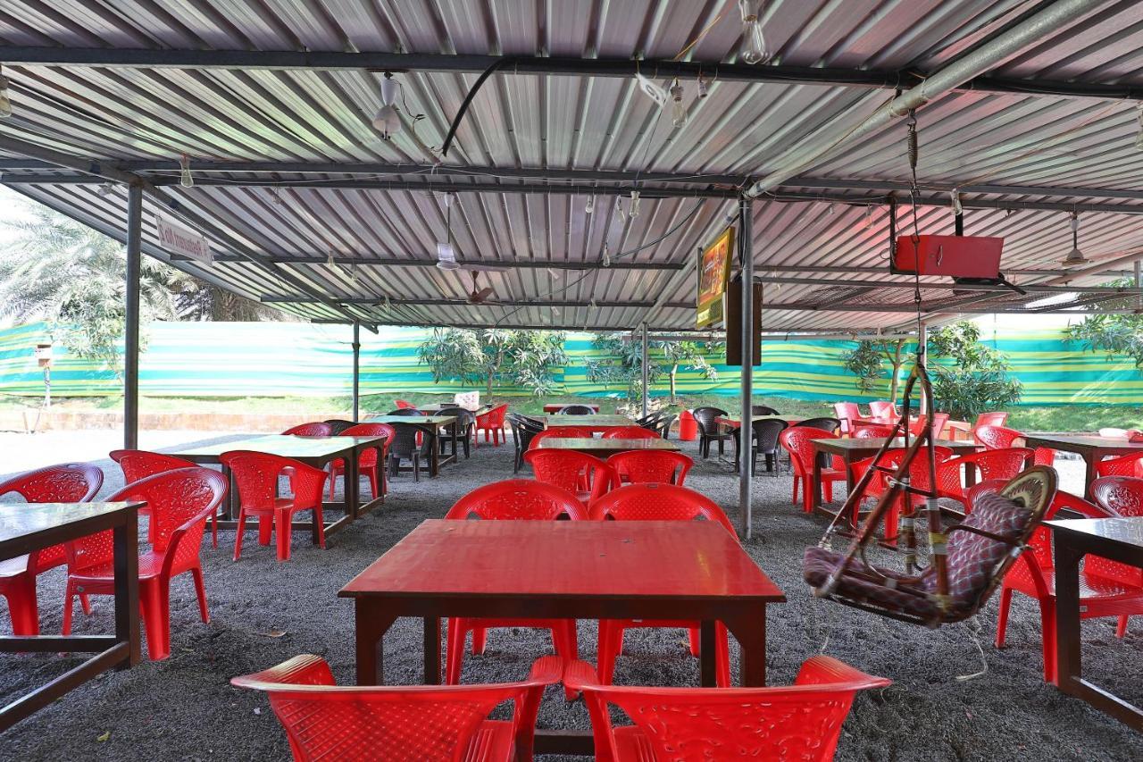 Oyo 24833 Hotel Silver Daman Exterior foto